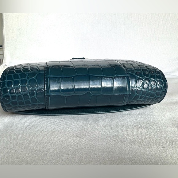 Balenciaga Hourglass Wallet on Chain - Picture 15 of 16